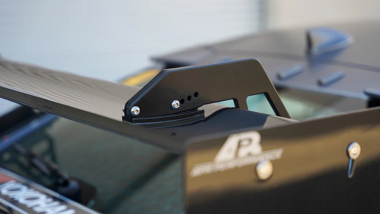 APR Performance GT-250 Swan Neck Wing (Carbon) - Honda Civic Type R FK8 - Garage IMMI Garage IMMI