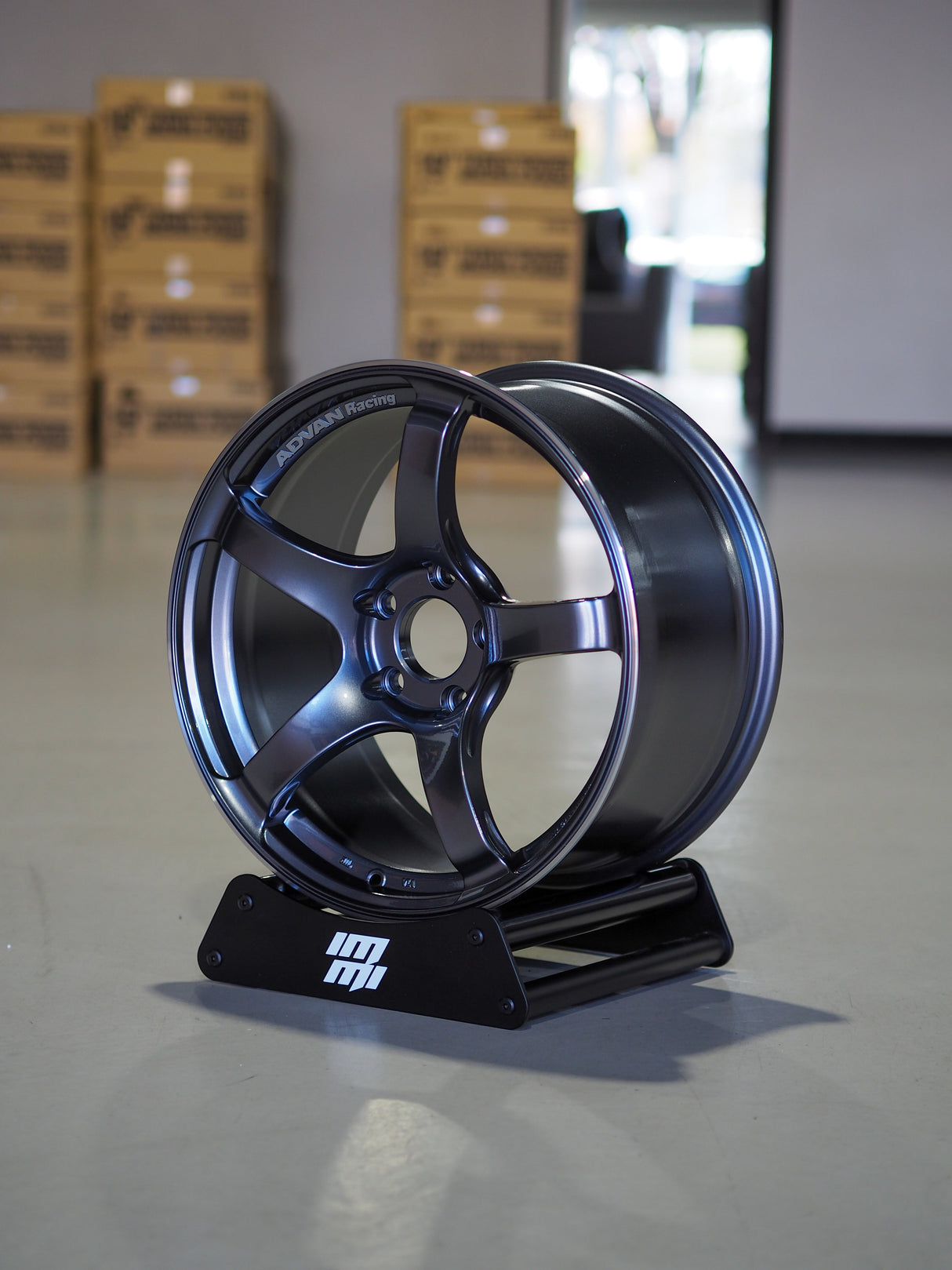 Advan Racing TC-4 - 18’’ Preorder - 18x9j + 53 5x120 (GTR concave) / Racing Gun Metallic & Ring (GMR) - Wheels Garage IMMI