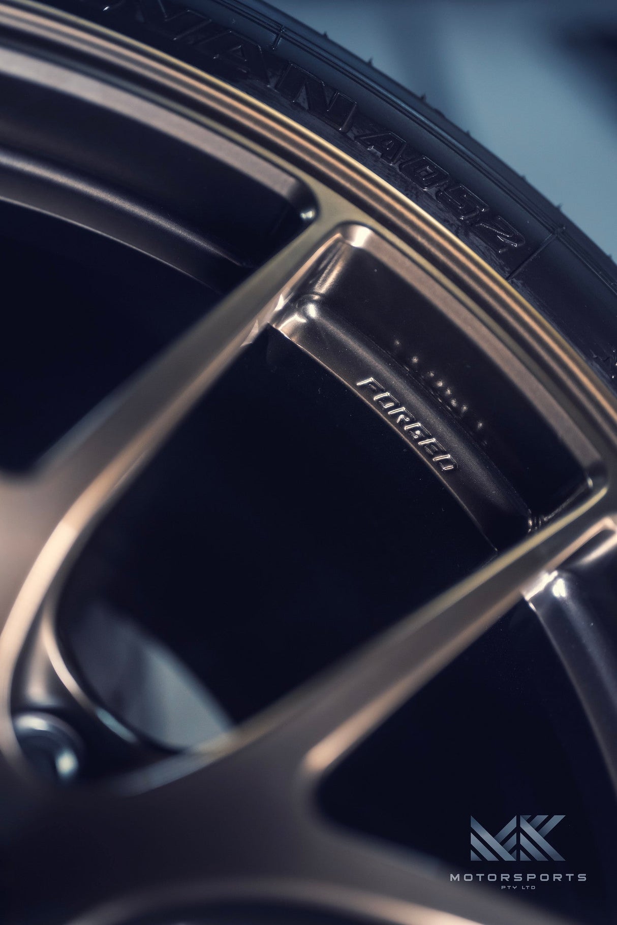 BBS MK001 (RI A) 18x10 + 40 5/120 Incoming Stock 18x10j + 40 5/120 / Diamond Gold (DG) Wheels