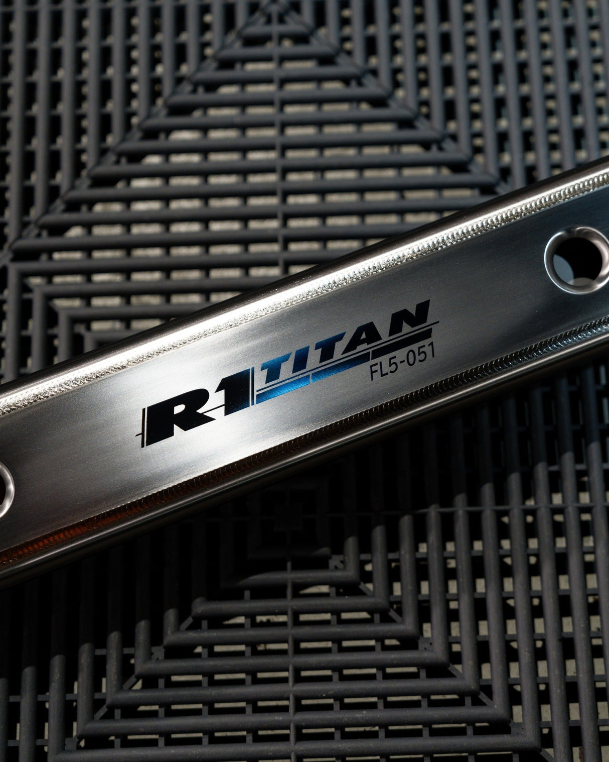 R1 Titan Titanium Strut Brace - Suspension