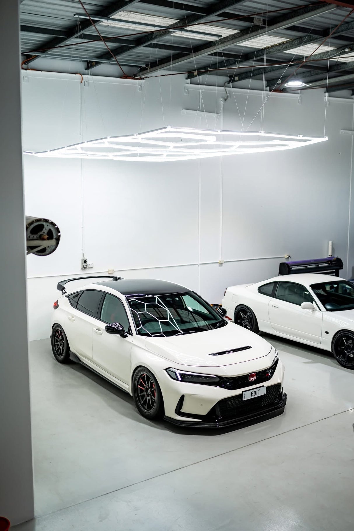 Volk Racing CE28 Club Racer II Black Edition - 18’’ In Stock - 18x9.5j + 38 5x120 (face 4) / Diamond Dark Gunmetal (MM)