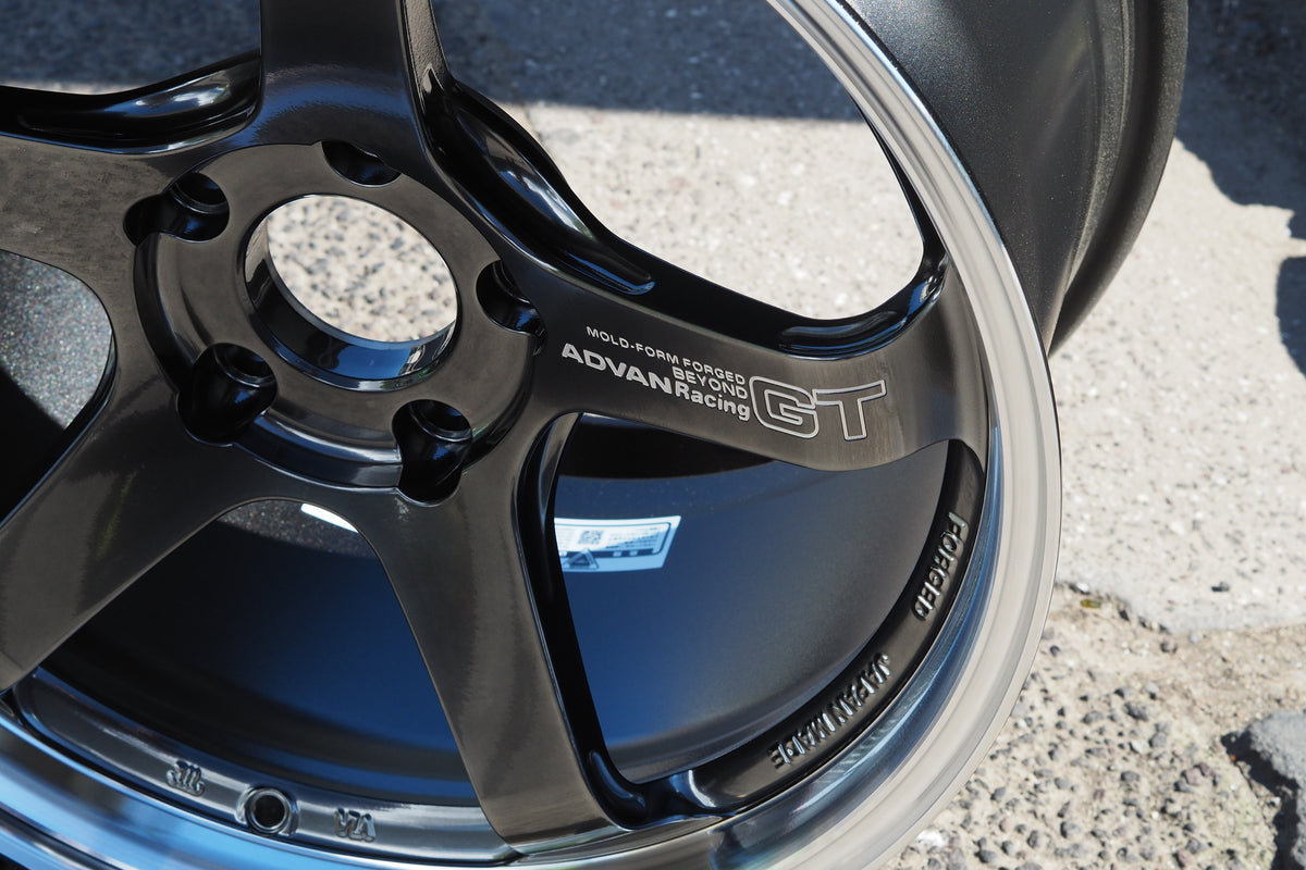 Advan GT Beyond - 18" - Honda Civic Type R  FK8/FL5 - In Stock Garage IMMI