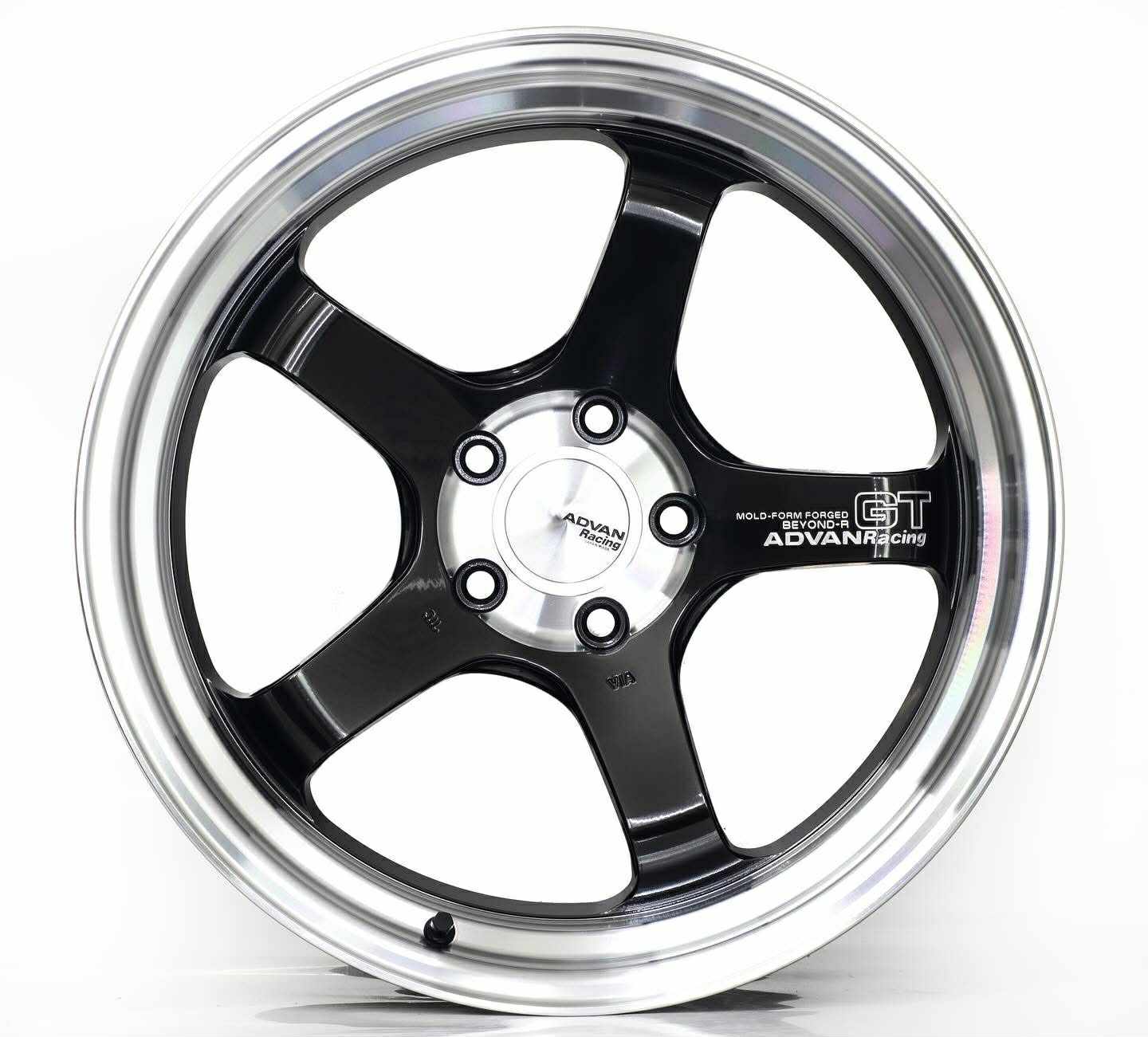 Advan GT Beyond-R - 18’’ - Honda Civic Type R FK8/FL5 - Preorder - Wheels