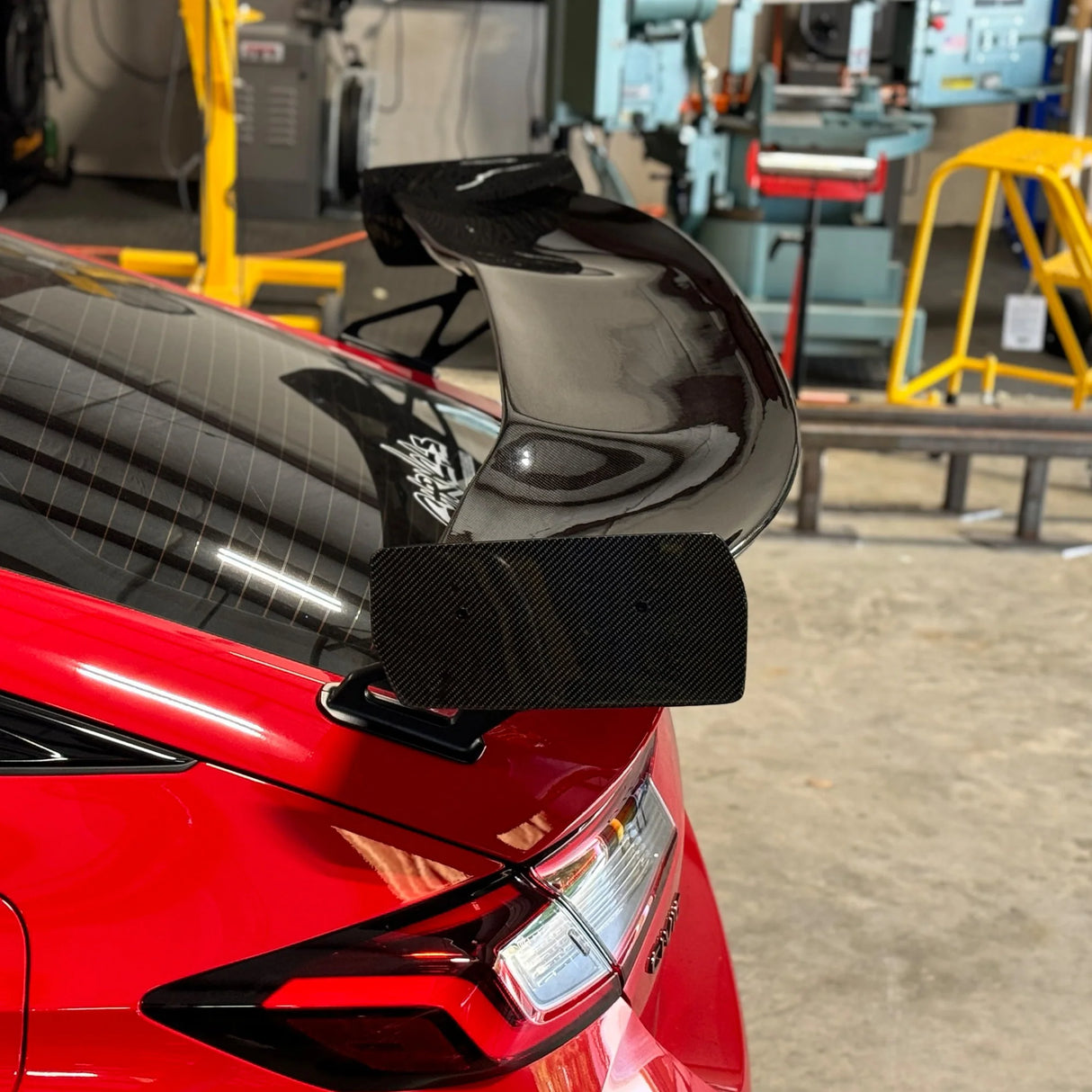 Garage Unique Wing Blade - Carbon Fibre