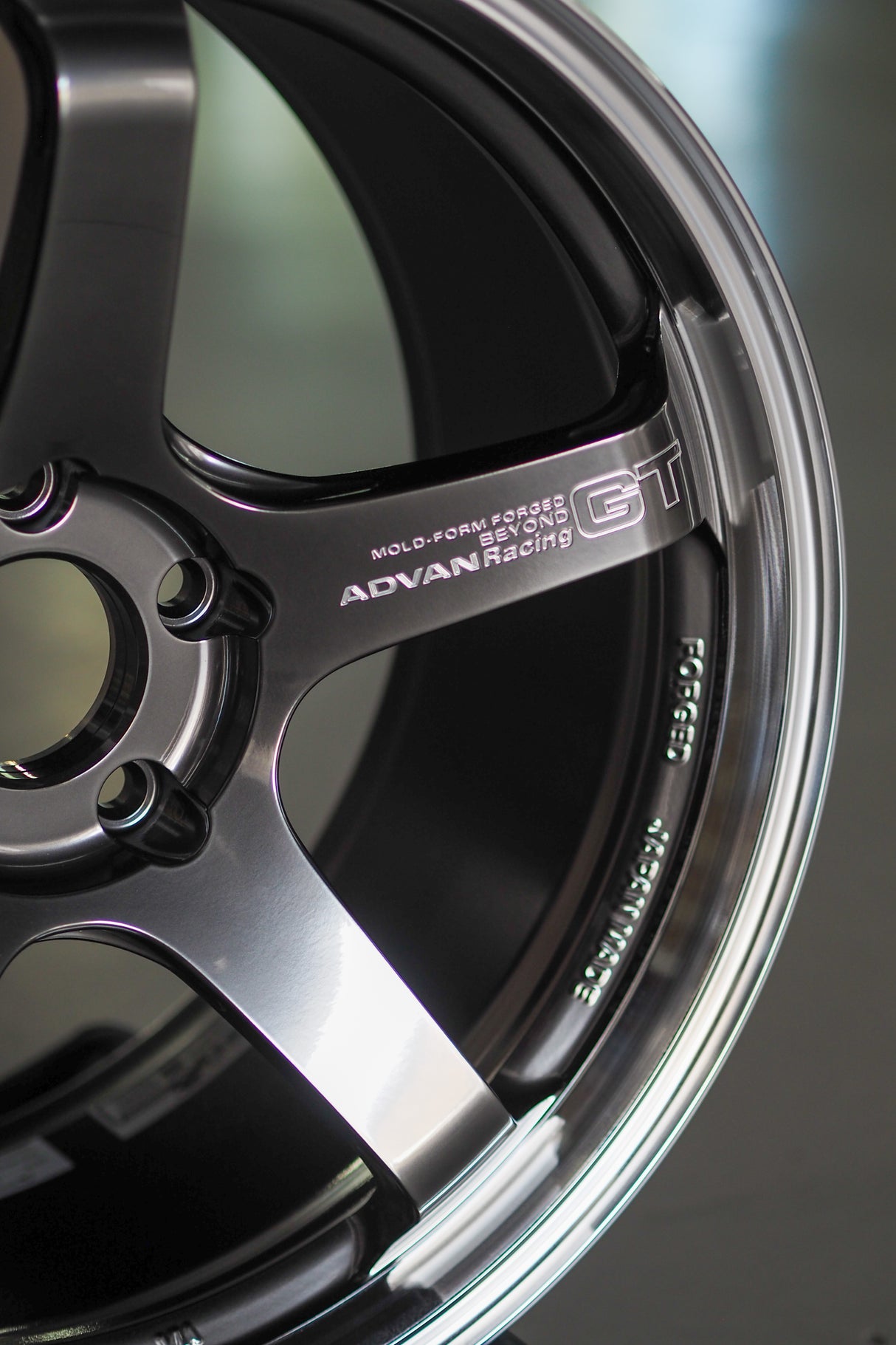 Advan GT Beyond - 19x10 +32 5/120 - In Stock