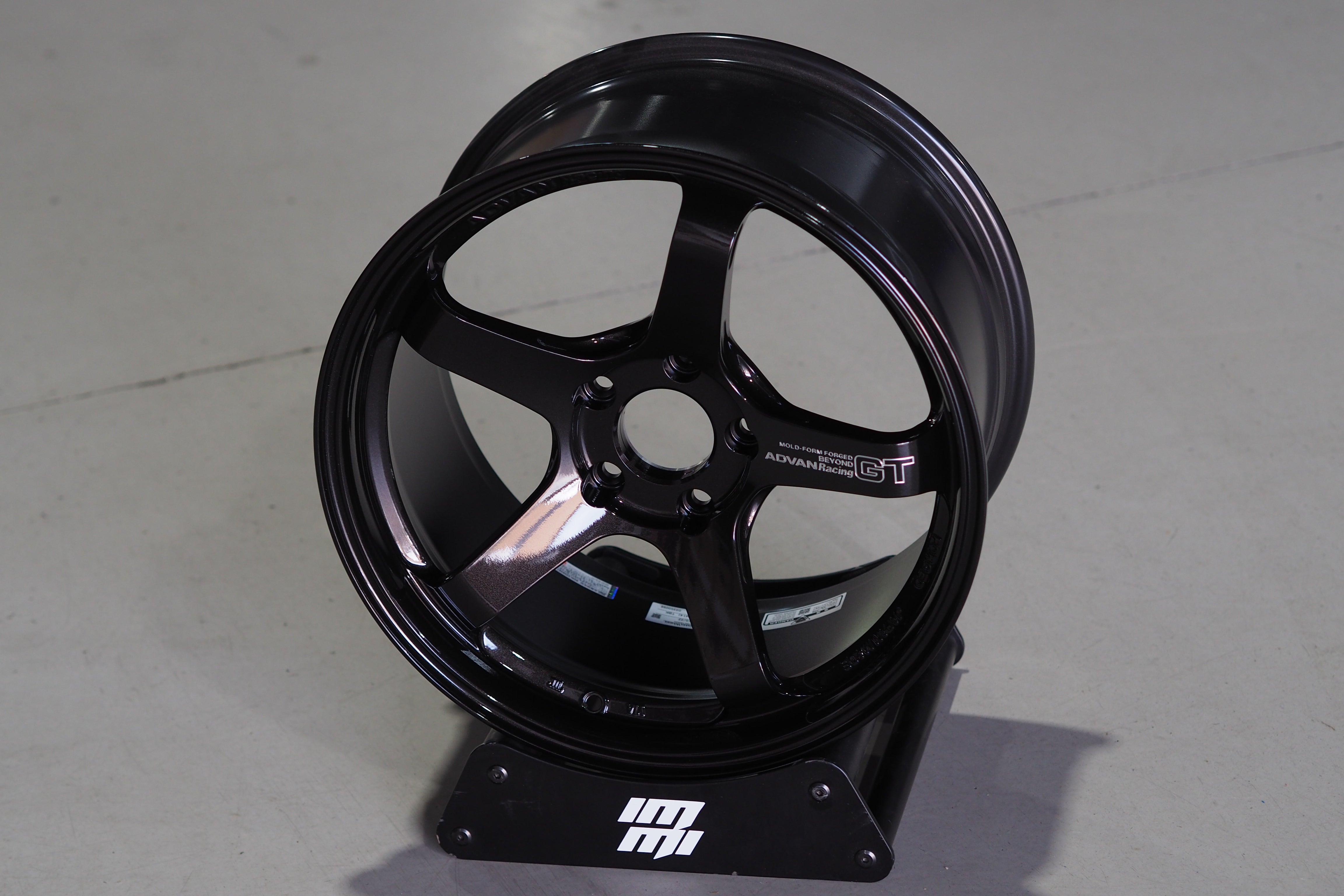 YOKOHAMA ADVAN GT BEYOND 18インチホイールタイヤセット Evasive Motorsports: Advan GT Beyond Wheel (Concave 5) - 18x10.5