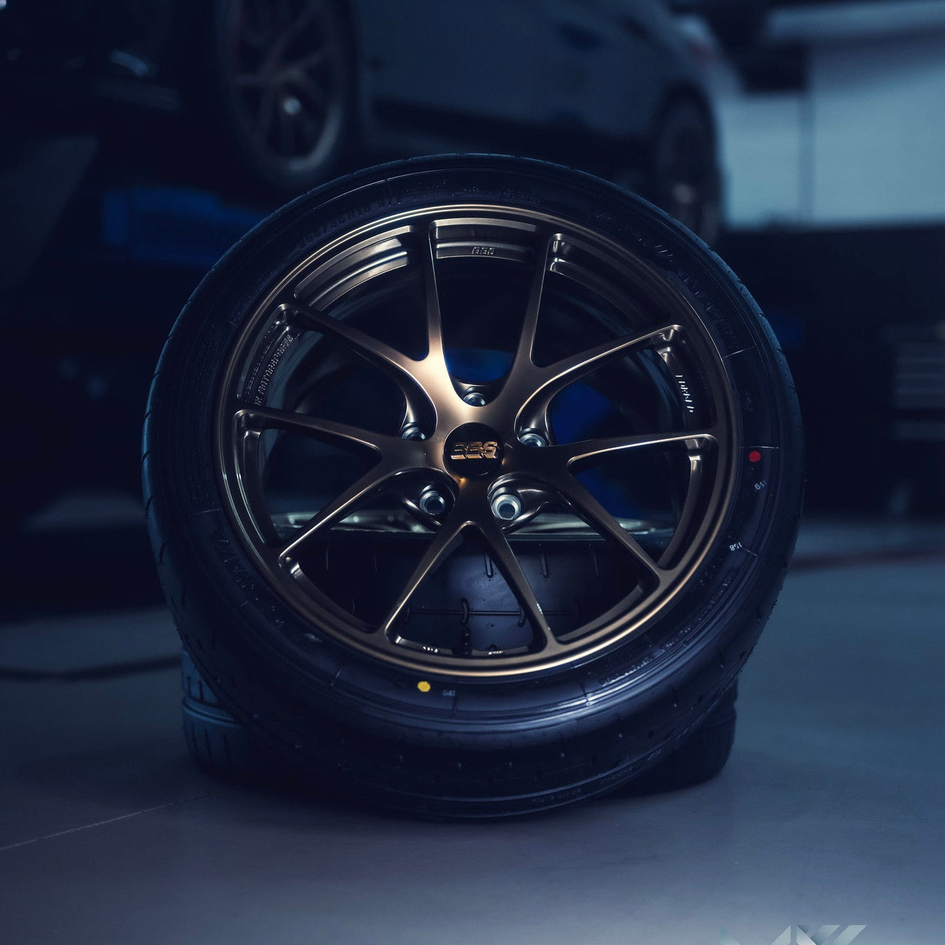 BBS MK001 (RI A) 18x10 + 40 5/120 Incoming Stock 18x10j + 40 5/120 / Diamond Gold (DG) Wheels