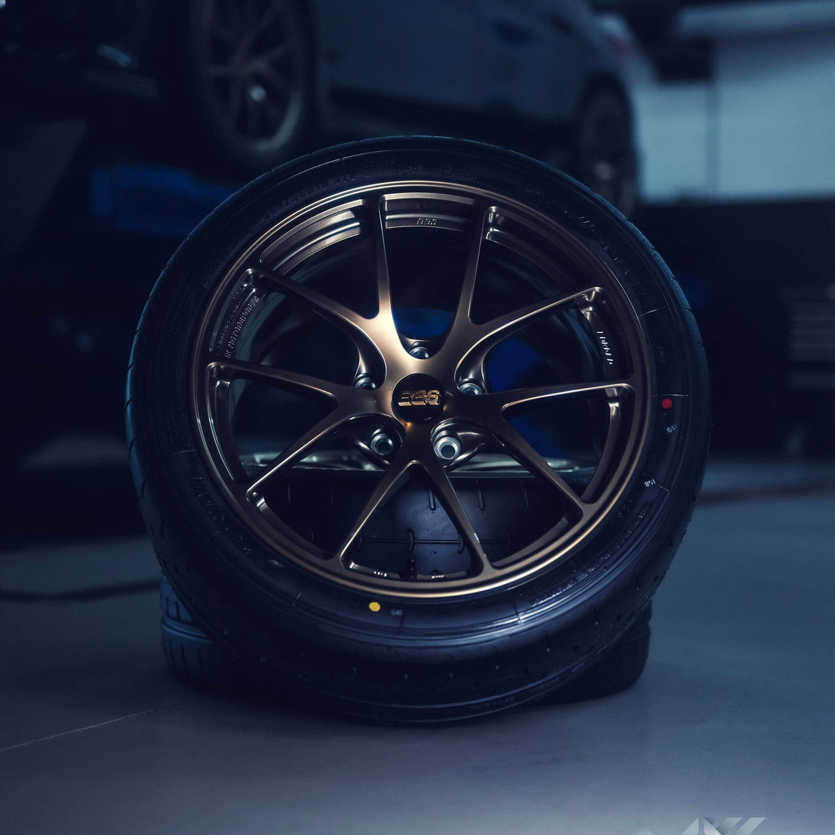 BBS MK001 (RI A) 18x10 + 40 5/120 Incoming Stock 18x10j + 40 5/120 / Diamond Gold (DG) Wheels
