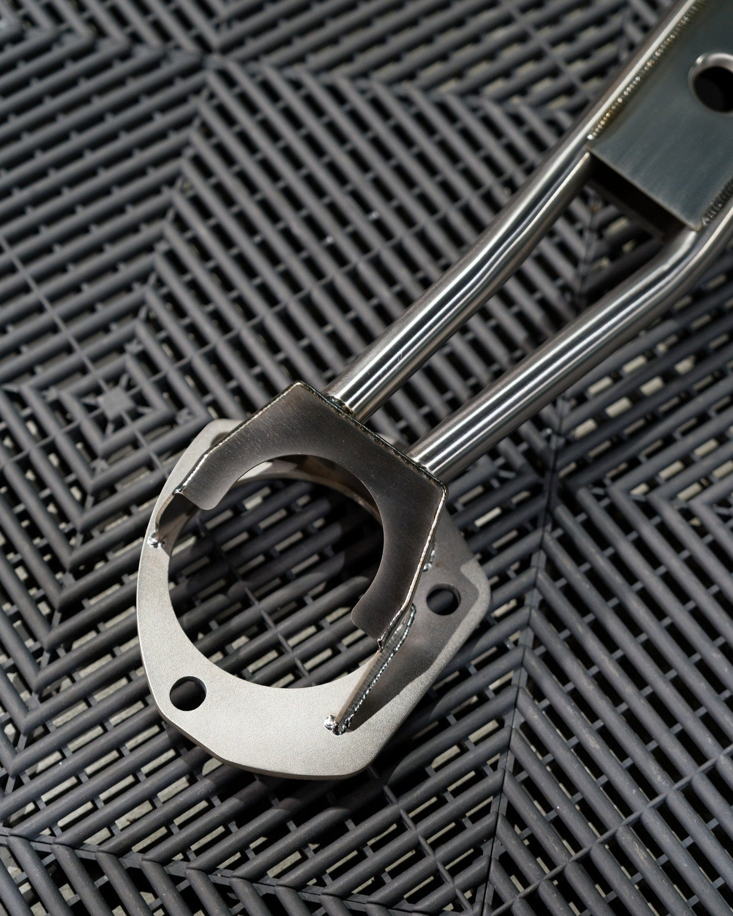 R1 Titan Titanium Strut Brace - Suspension