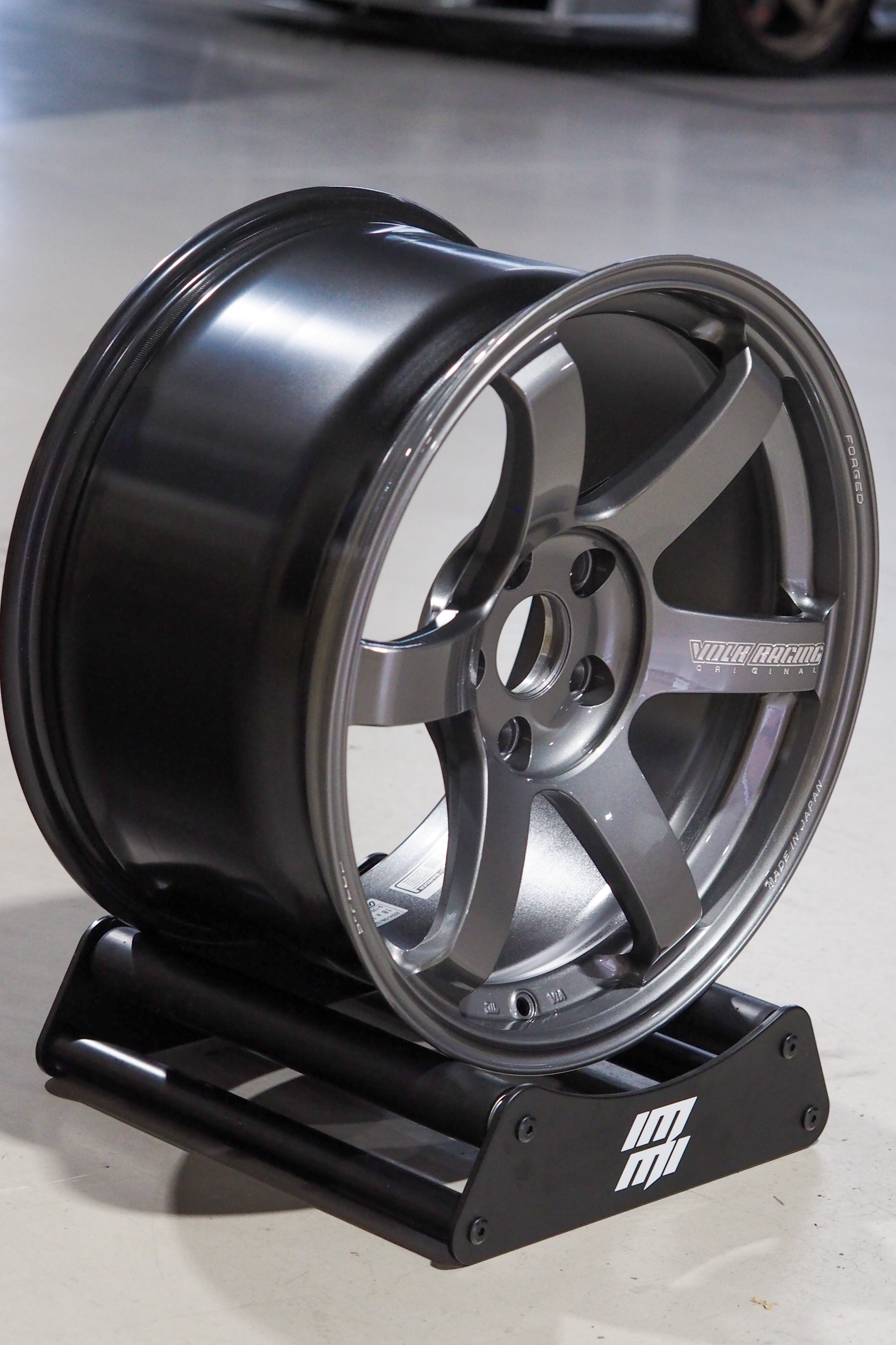 Volk Racing TE37 Saga S-Plus - 18x10 +40 5/120 - In Stock