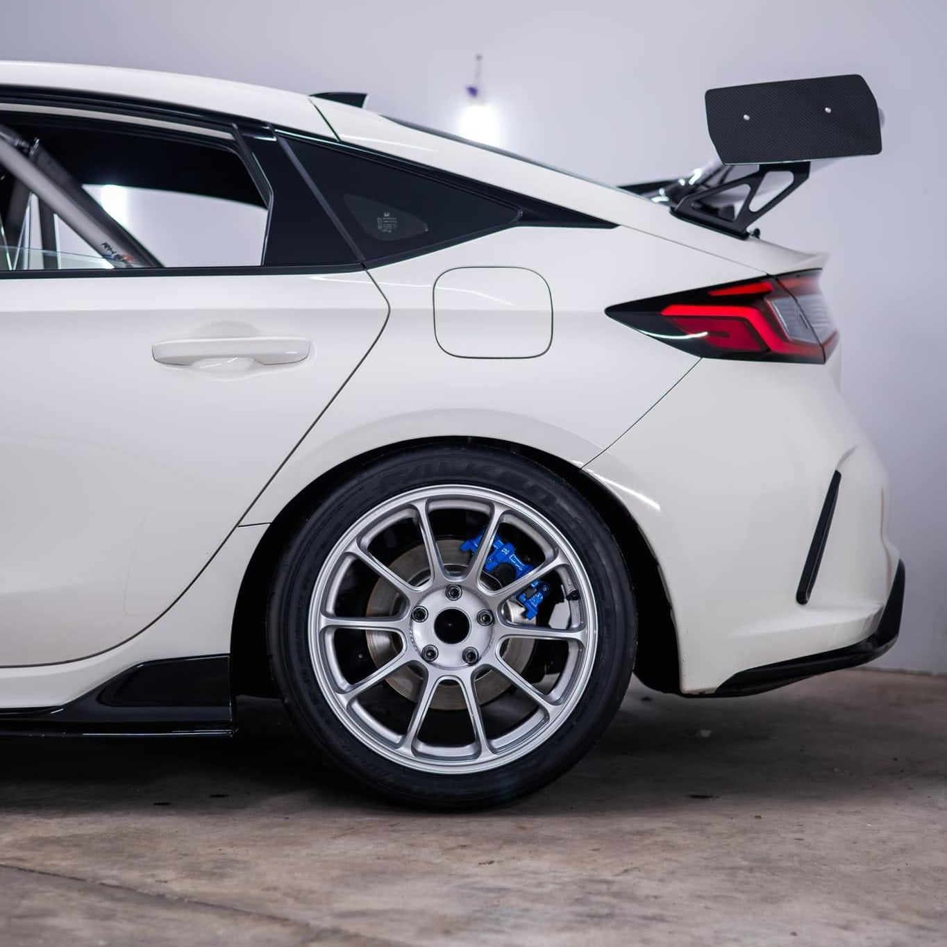 Volk Racing ZE40 M-Spec - 18x10 +40 5/120 for Honda Civic FL5/FK8